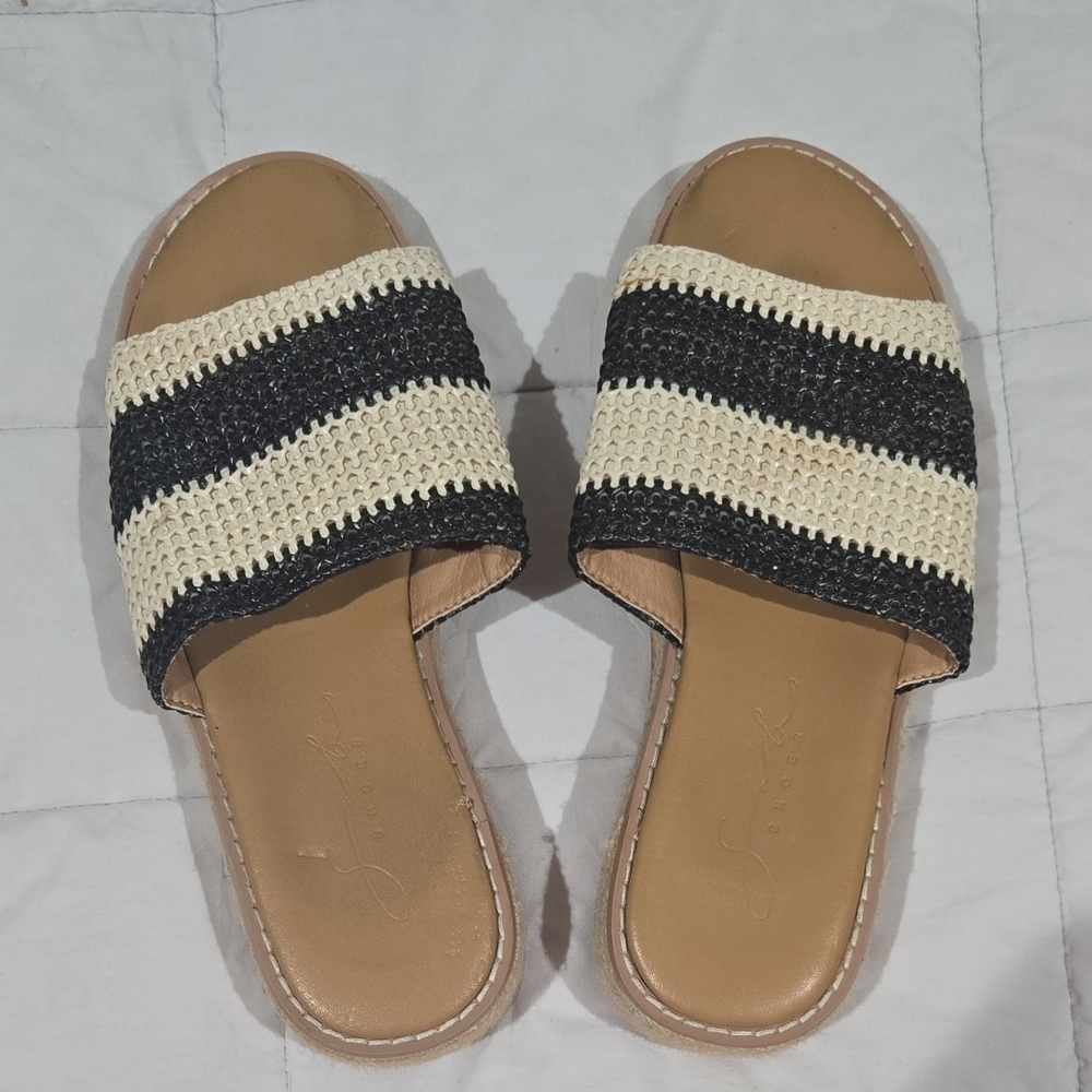 Sabo Black and Cream Casual Sandals with Wide Straps Size 7